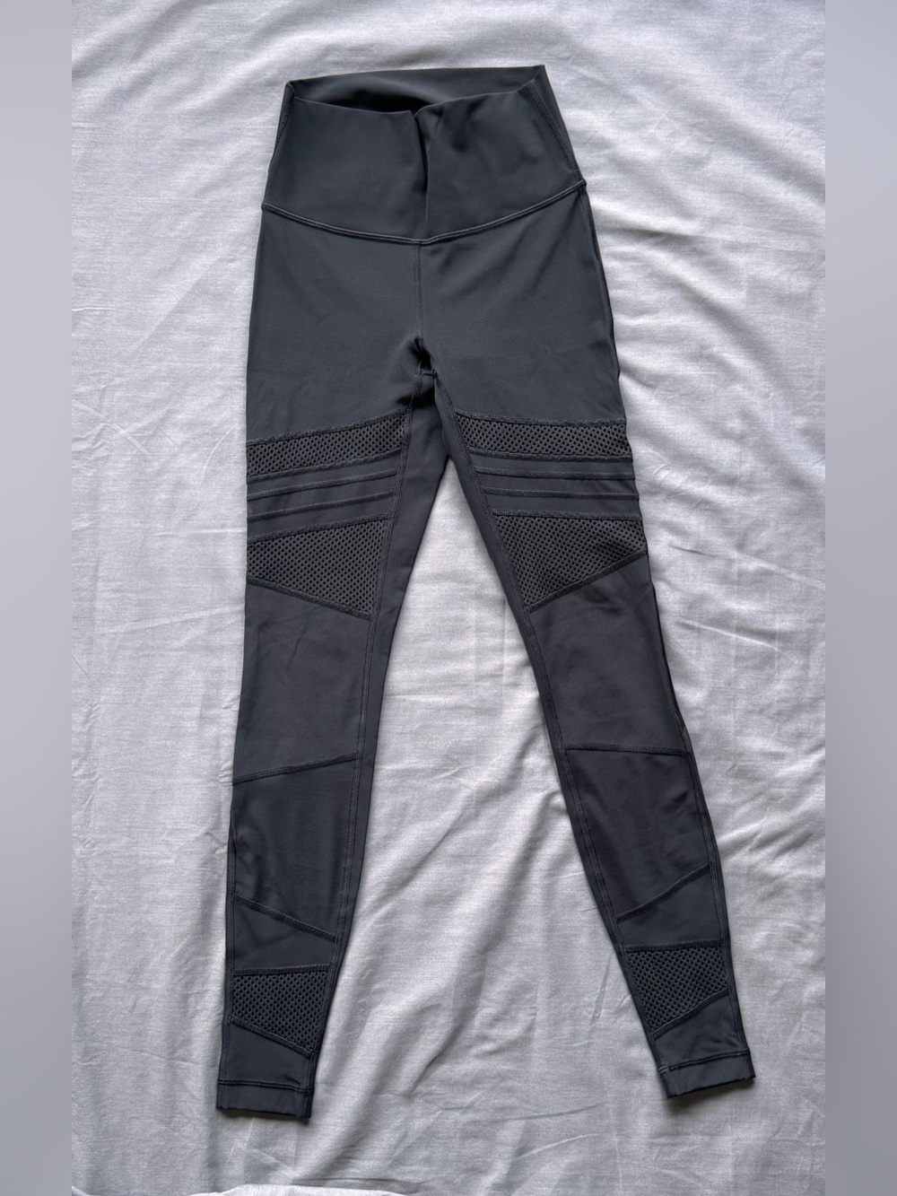 NWOT Lululemon Rogue Renegade SHR Tight 25” Black Size 4